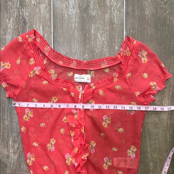 Abercrombie & Fitch Red Floral Y2K Blouse - Picture 6 of 7